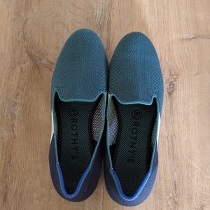Spruce prep Rothy's loafers